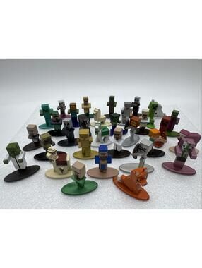 Lot Of 32 Minecraft Dungeons Nano Metalfigs Diecast Metal 1.65” Jada Toys Figure